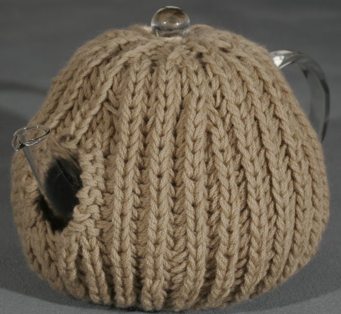 Free Rib Tea Cozy Knitting Pattern